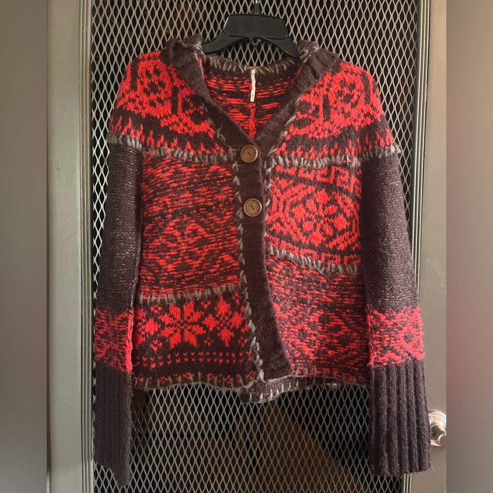 Free People Red and Brown Patterned Cardigan / XS..Good Condition (Seldom Worn)